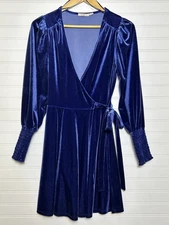 Mi Ami Francesca’s Women’s Blue Velvet Long Sleeve Mini Wrap Dress XS