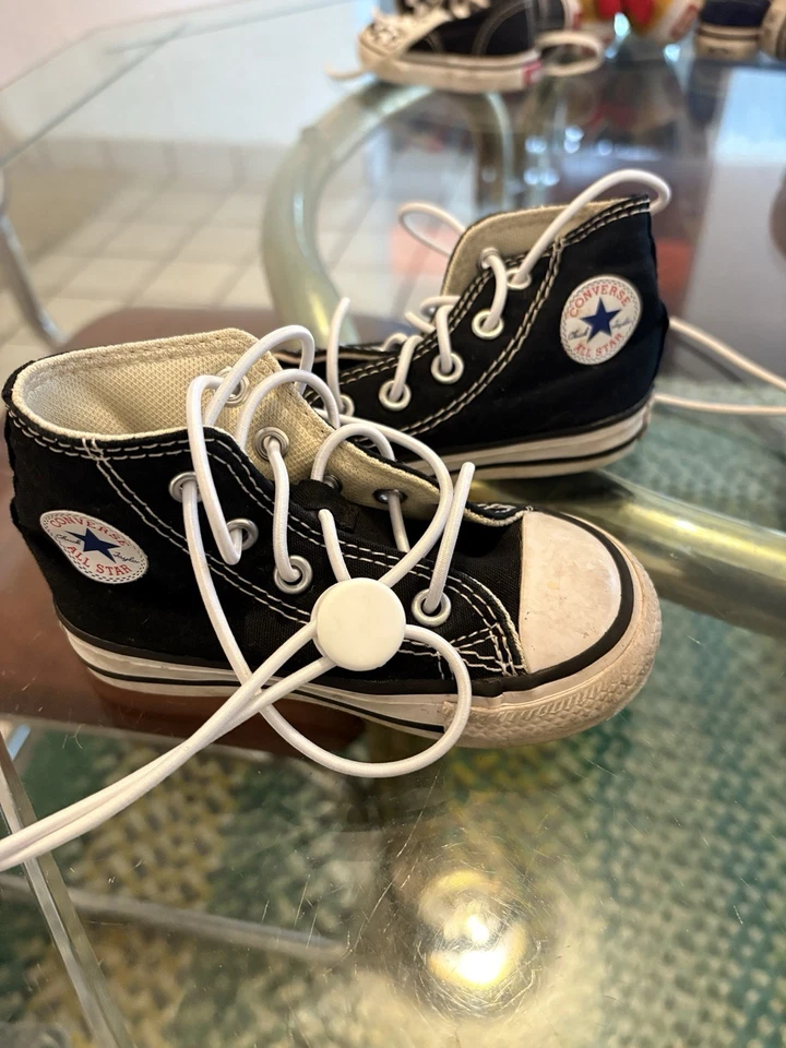 Lote de zapatos para niños pequeños Vans y Converse de 3c-5c Foto 3 de 4