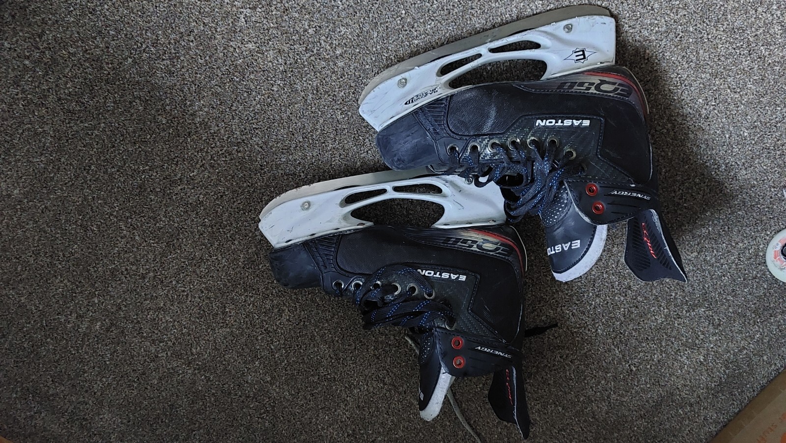 Easton Ice Hockey Skates Size 7 D eBay