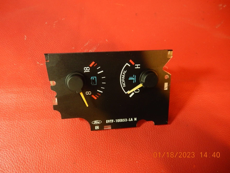 87-91 FORD BRONCO TRUCK F150 F250 F350 BATTERY VOLTAGE WATER TEMP CLUSTER GAUGE Foto 2 de 4