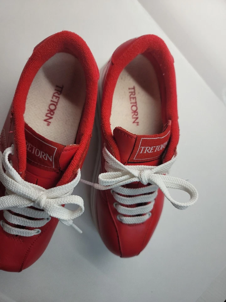 Zapatillas de plataforma XTL Tretorn rojas de 2" para mujer talla 7. Hecho en 1998, limpio Foto 2 de 4