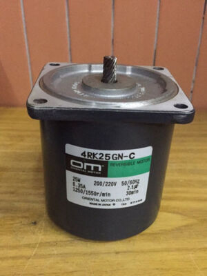 1PC New VEXTA Oriental motor 4RK25GN-C Motor 4RK25GNC Expedited Shipping 