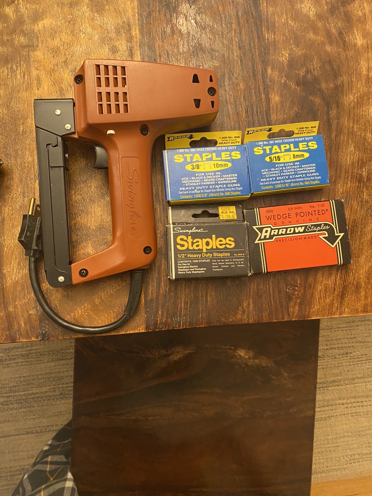 Swingline Electric Staplegun Model 34201 (WITH 1,000 FREE STAPLES) eBay