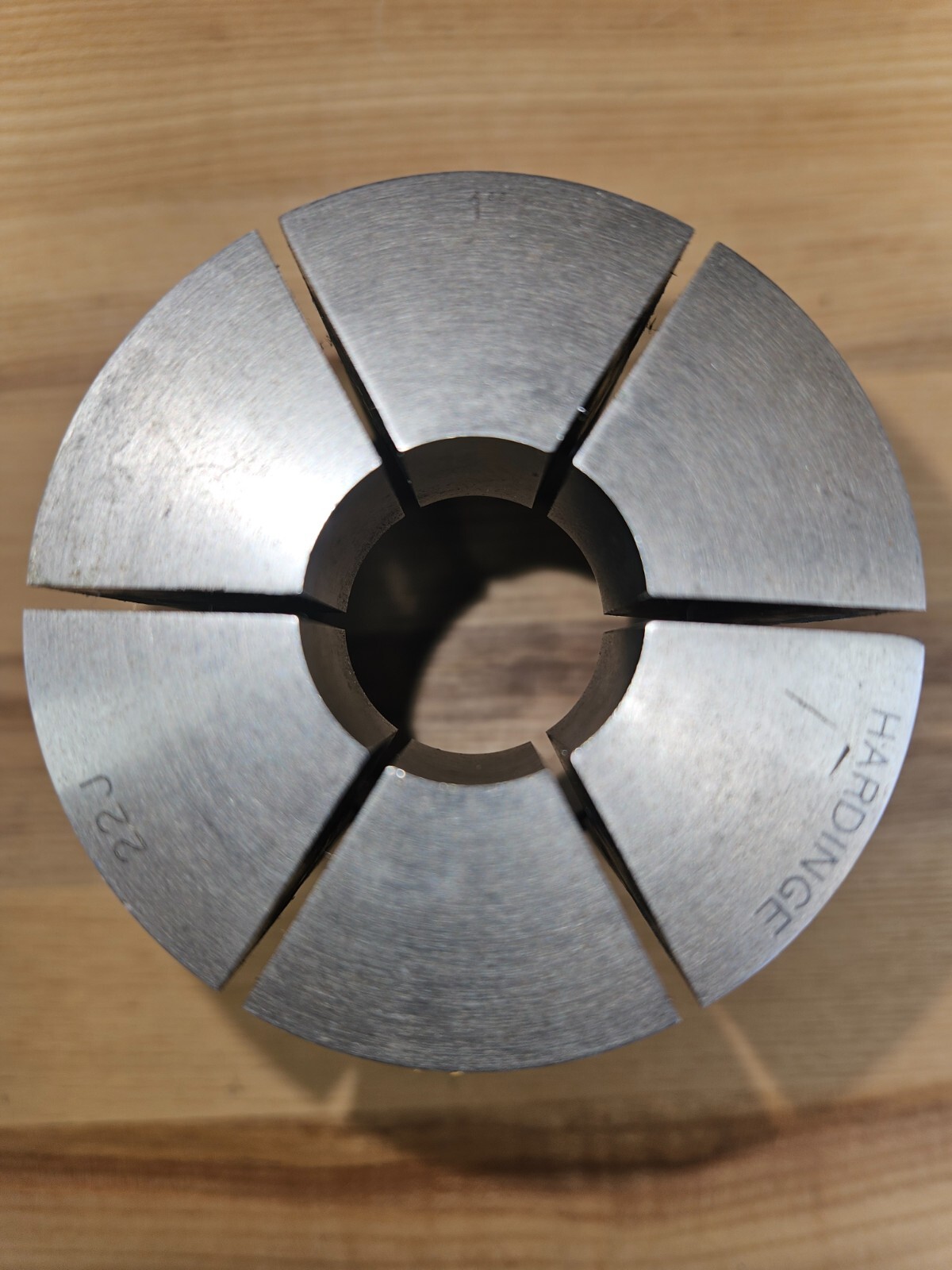 Hardinge 22J Round Collet in Good Condition 1" to 2" Pull Down Menu