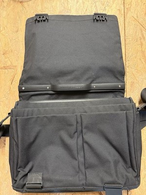 Porsche Design P 2000 messenger bag laptop bag black design classic