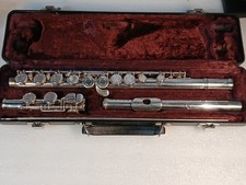 Armstrong 104 USA Intermediate Flute   Serviced, Plays Great   Case