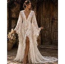 Belle Marièe Ivory Lace A-Line Boho Wedding Dress V-Neck Long Sleeve Train
