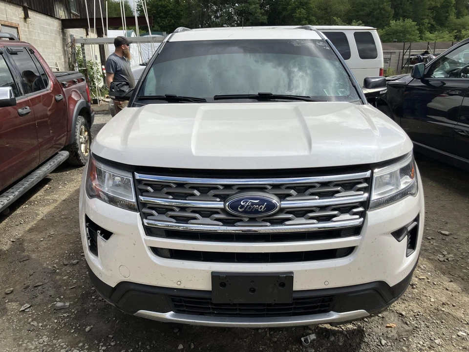 Motor de arranque Ford Explorer 18 Foto 3 de 4