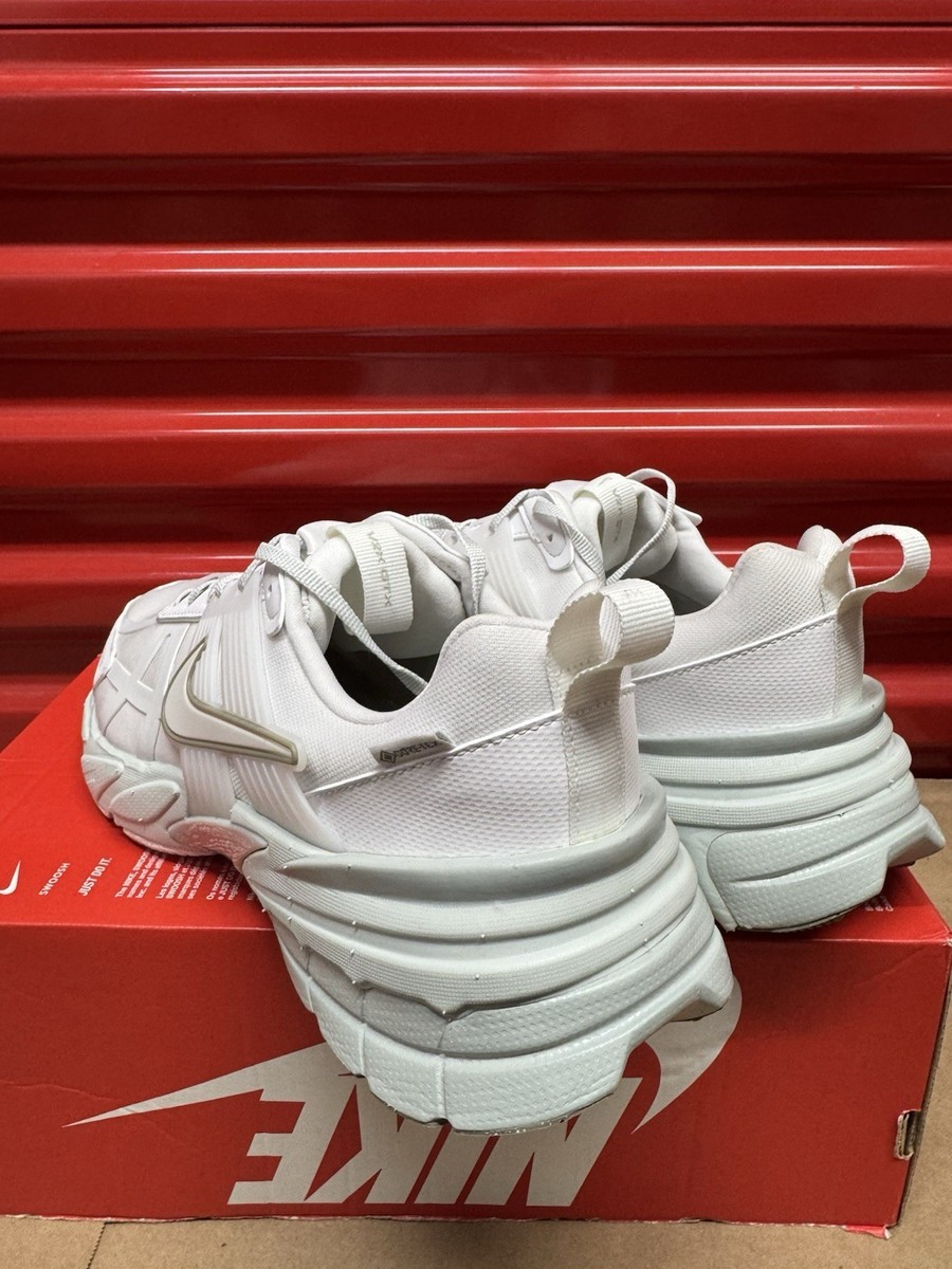 Women's Size 9 - Nike V2K Run GORE-TEX Platinum Tint Women FZ2622