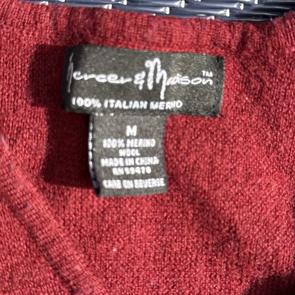 Suéter Mercer & Madison Mujer Mediano 100% Lana Merino Italiana Cuello en V Granate Foto 3 de 4