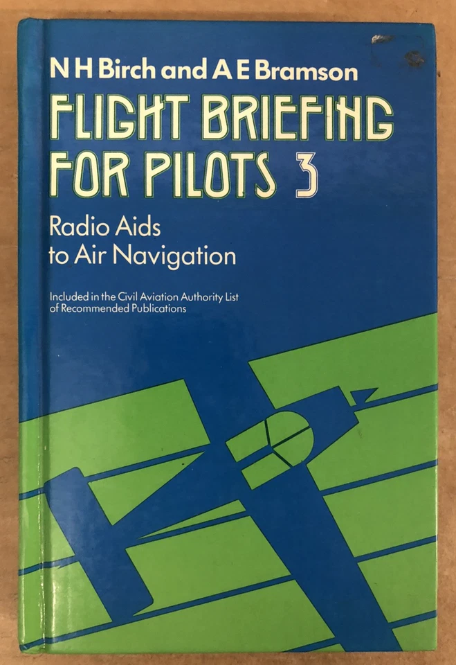 7 x Vintage Flight Briefing etc Books/ Booklets For Private Pilots - Image 2 of 4