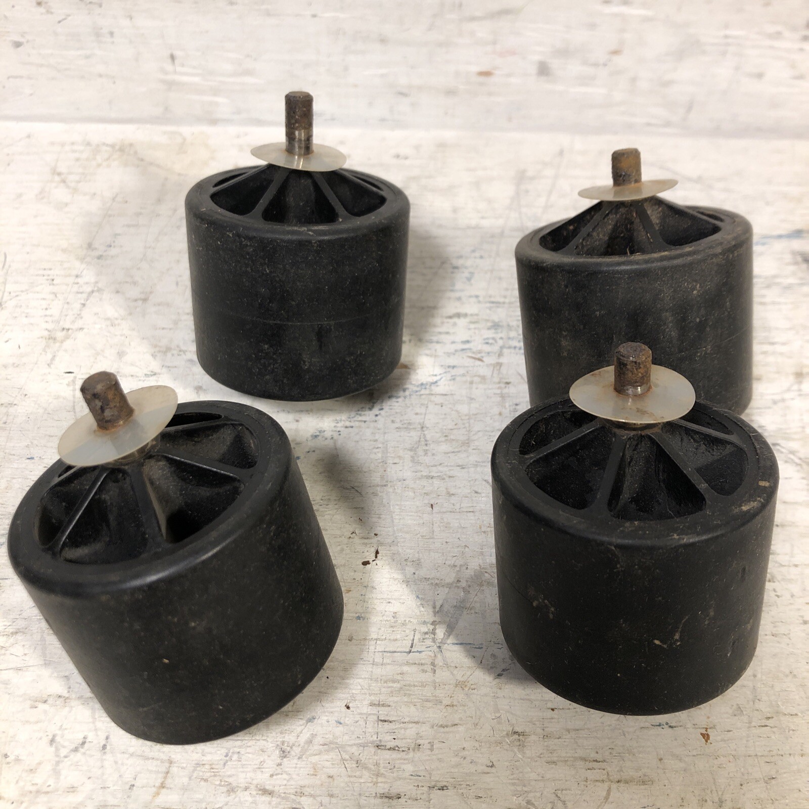 Nordic Track Ski Machine 4 OEM Replacement Idle Rollers W/Axle & Keepers