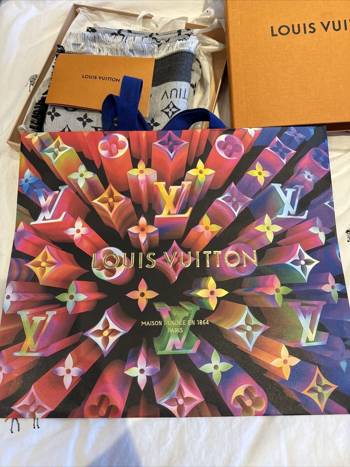 Picture 2 of 8