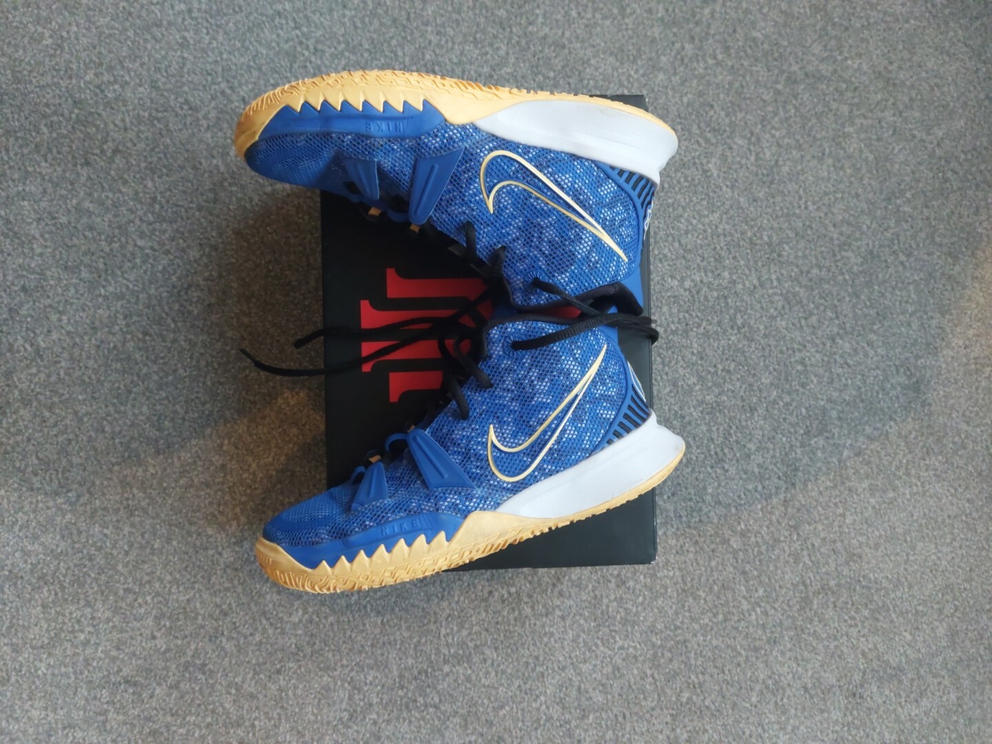 Kids Nike Kyrie 7 Basketball Shoes Uk Size 3.Excellent Condition.Hardly