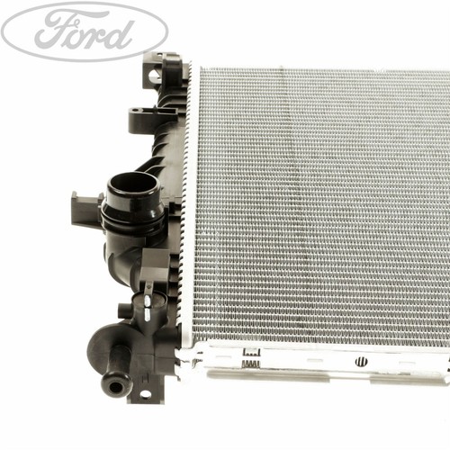 Genuine Ford Focus ST 2.0 EcoBoost Radiator Engine Cooling 2014-2019 1805529 - Picture 2 of 4