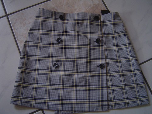 Neu moderner schöner Minirock mit durchgehender Knopfleiste Gr. 38 H&M