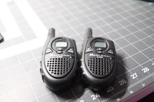 Set Of Midland G-500 7-Mile 22-Channel FRS/GMRS Two-Way Radios