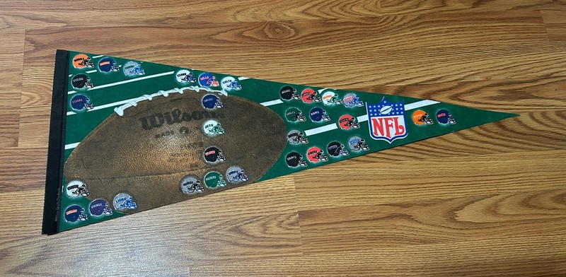 NFL FOOTBALL FLAG BANNER PENNANT LOGO HELMET VINTAGE WILSON WALL DECOR MAN CAVE
