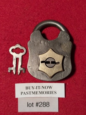 1870's DOUBLE CHAMBER WROUGHT IRON PADLOCK w/ KEY, VINTAGE ANTIQUE LOCK LOT #288