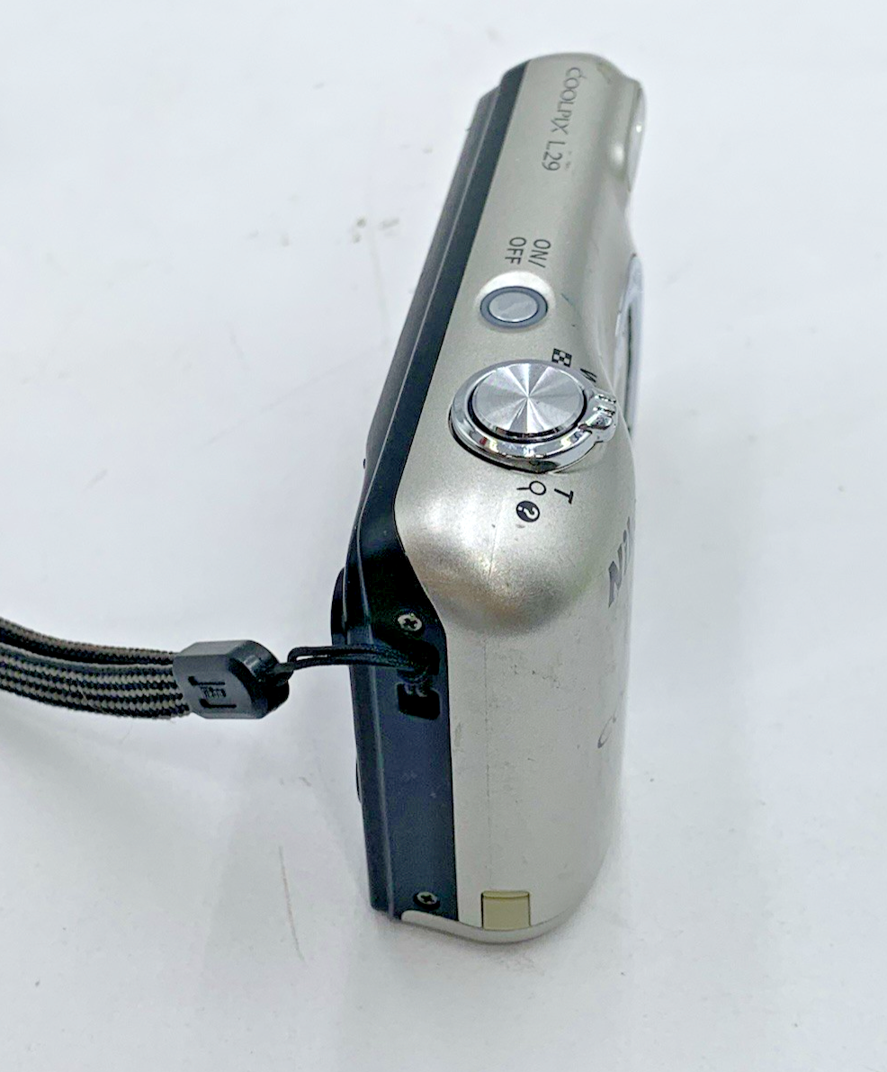 Nikon Coolpix L29 16.1MP Compact Digital Camera Silver NO BATTERY