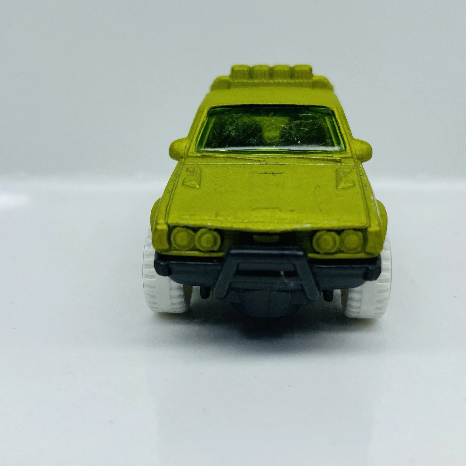 Picture 2 of 9