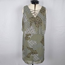 GNW Dress Women's L Green Floral Geometric Sleeveless Lace V-Neck Mini Overlay