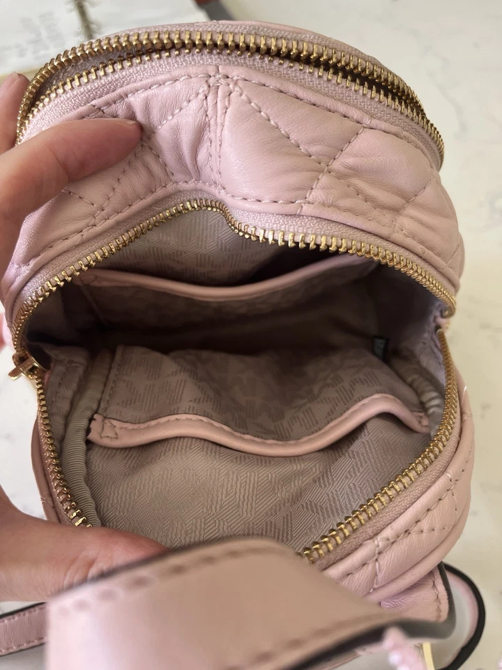 Mini mochila de cuero acolchada MICHAEL KORS Rhea en rosa suave Foto 4 de 4