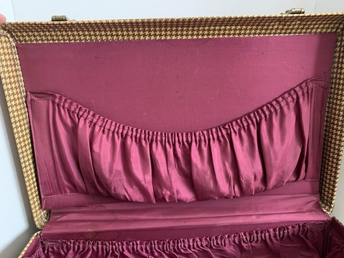 Vintage Hard Side Hounds Tooth Suit Case Purple Lining 21”x13x6 - Picture 10 of 15