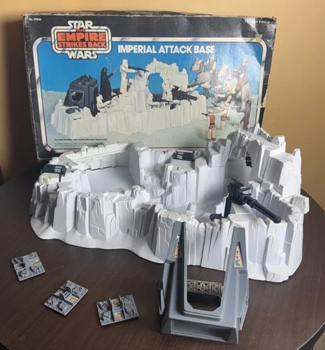 Star Wars: The Empire Strikes Back - 1980 Imperial Attack Base