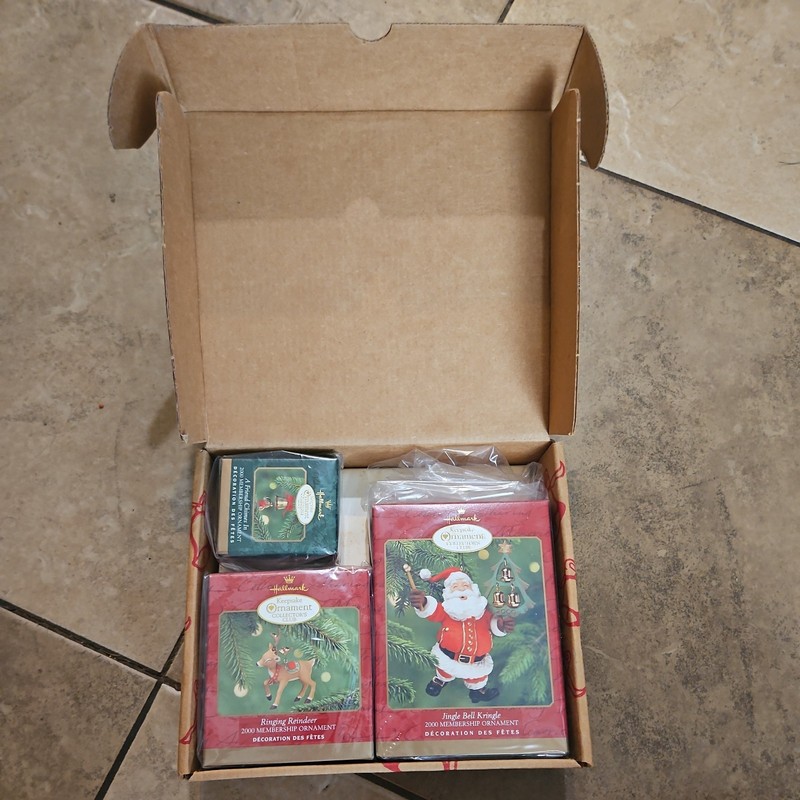 Hallmark Keepsake Ornament Collector's Club Membership Kit Set 2000