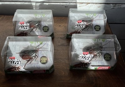 Zuru Prank Cockroach Robo Alive Crawling Battery-Powered Robotic Toy Lot Of 4