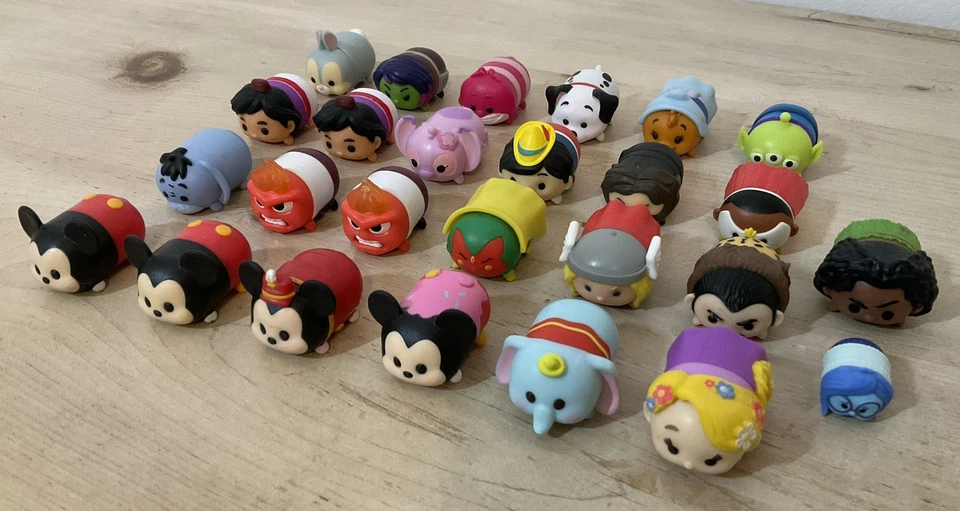 Lote 25+ Figuras de Vinilo Disney/Marvel Tsum Inside Out Moana Mickey Thor etc. Foto 2 de 4