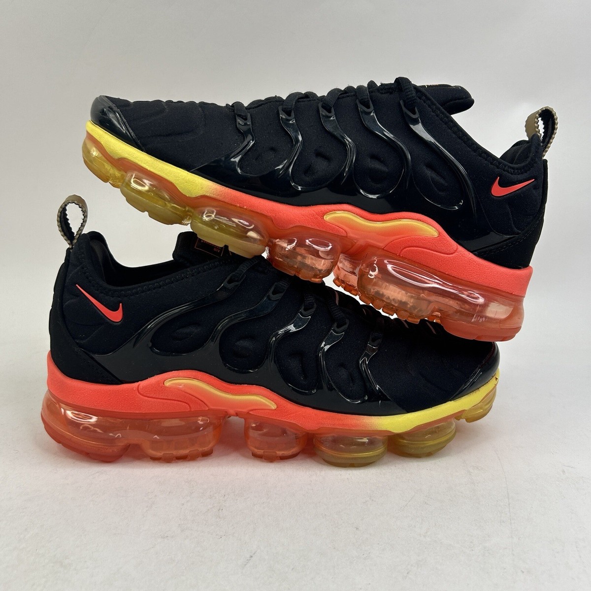 Nike Air Vapormax Plus “Black Sunset Orange/Fresh” DJ5525-001