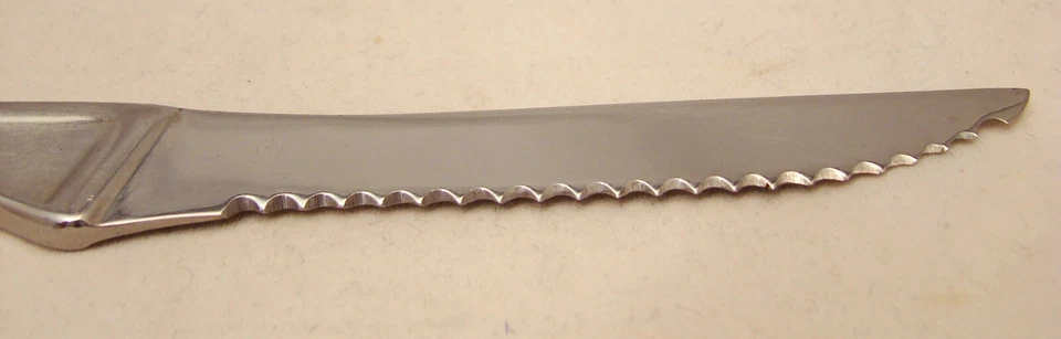 Cuchillo para carne J A Henckels de acero inoxidable HEN9 (cuchillos) Foto 3 de 4