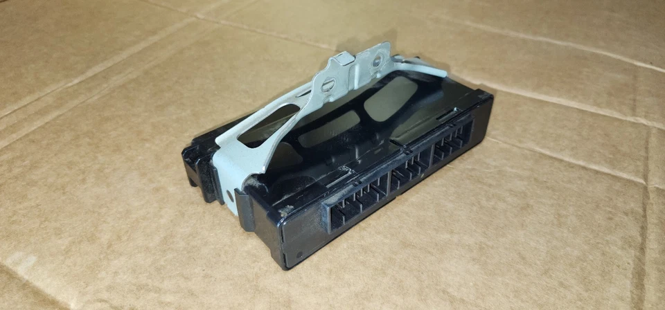 05-07 Subaru Legacy Outback Anti-Theft Alarm Control Unit 88281AG10A OEM - Image 4 of 4