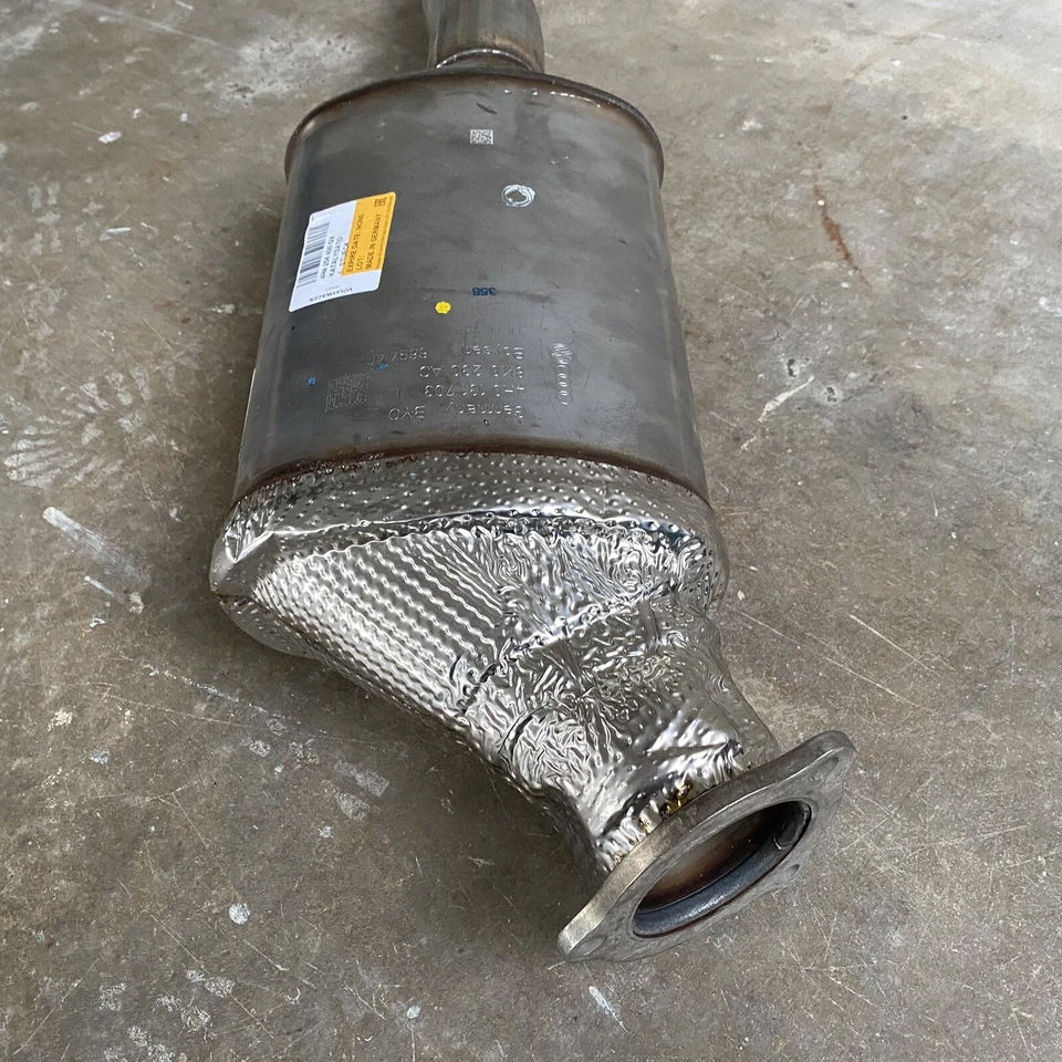 Подлинный каталитический конвертер - Audi 4H4-254-400-GX 2014 15 A8 quattro 3,0 л дизель - Изображение 2 из 4