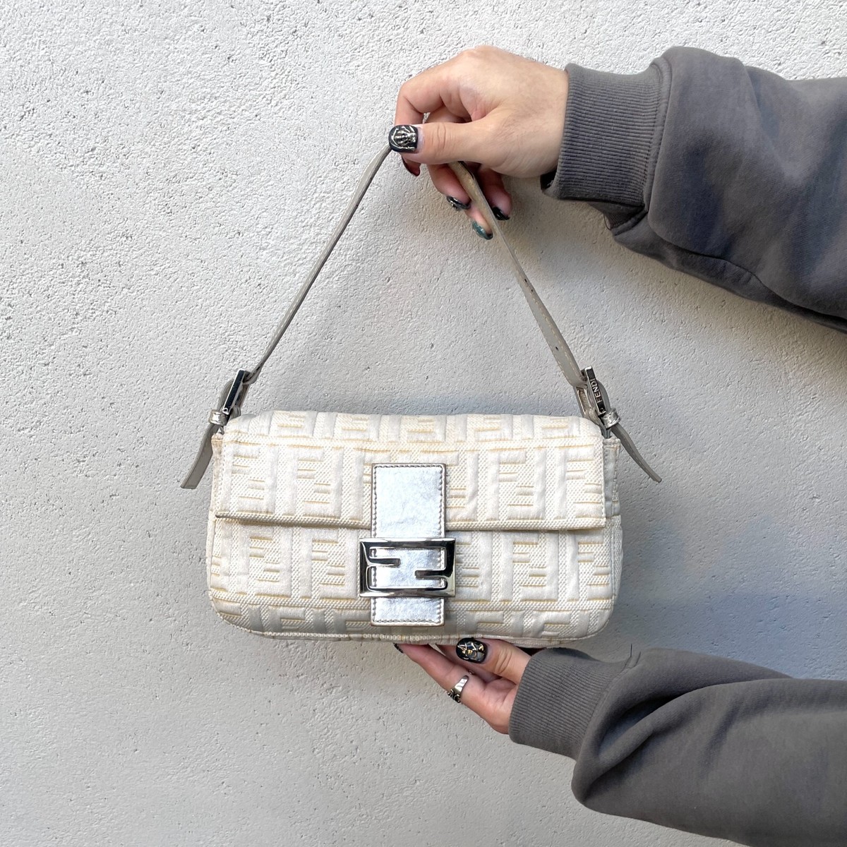 FENDIバケハ　yuu RAREAuth FENDI Zucca motif Mamma Bucket PM shoulder bag | eBay