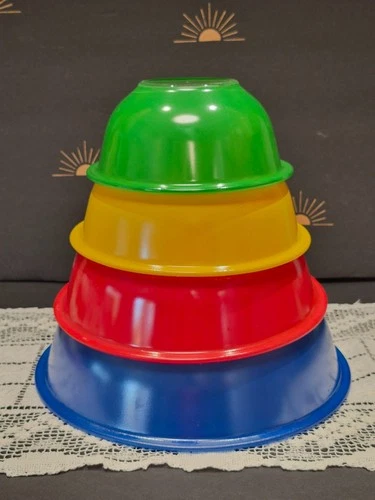 Vintage Pyrex Bowl