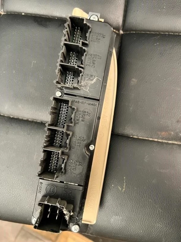 2006-2011 别克卢塞恩司机侧左主窗开关原始设备制造商 — 第 2/2 张图片