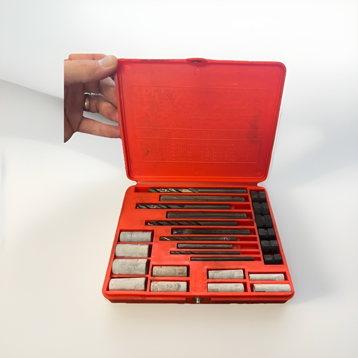 メンテナンス SNAP-ON Blue-Point SCREW EXTRACTOR Blue-Point E1020 19pc Screw Extractor Set Snap-on Import