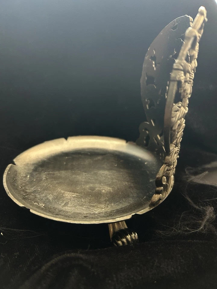 Candelabro con patas de peltre de colección, diseño de corazón de girasol 4,5 x 5 pulgadas Foto 2 de 4