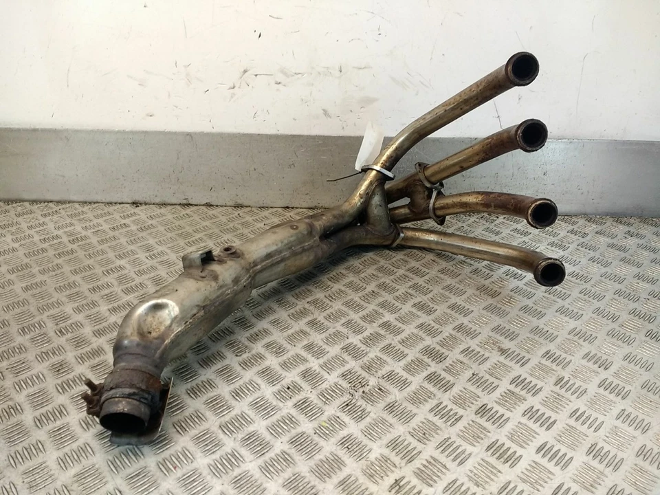 Suzuki GSX1250FA 2010 tubo de descenso Foto 4 de 4