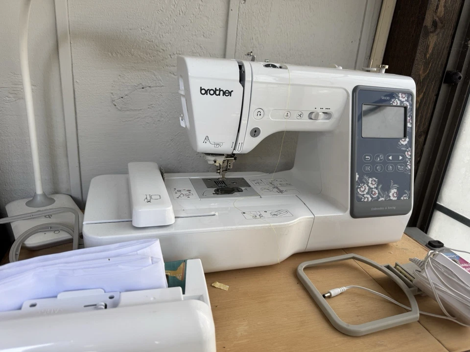 Máquina de coser y bordar Brother SE625 103 puntada Foto 4 de 4