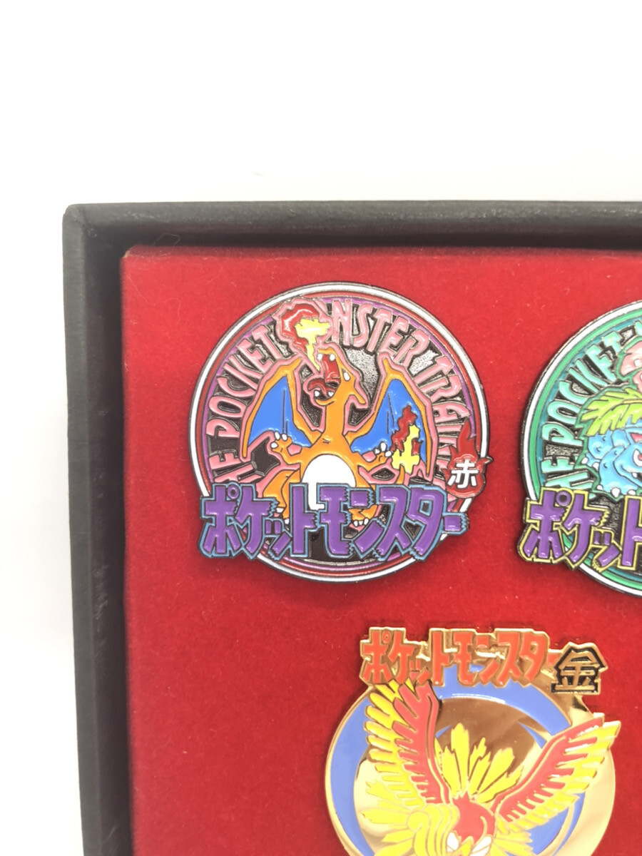 ポケットモンスター2000メモリアルバッジ Pokemon Center Limited Millennium Badge Set 2000 Pins Game Boy