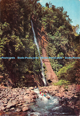 D086302 Stromschnellen von Pagsanjan. Reisender fährt auf kleinem Ausgraben. Krüger. Nationalbuch