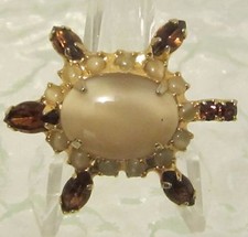 GOLDTONE BEIGE & BROWN STONES TURTLE BROOCH FASHION 5703B