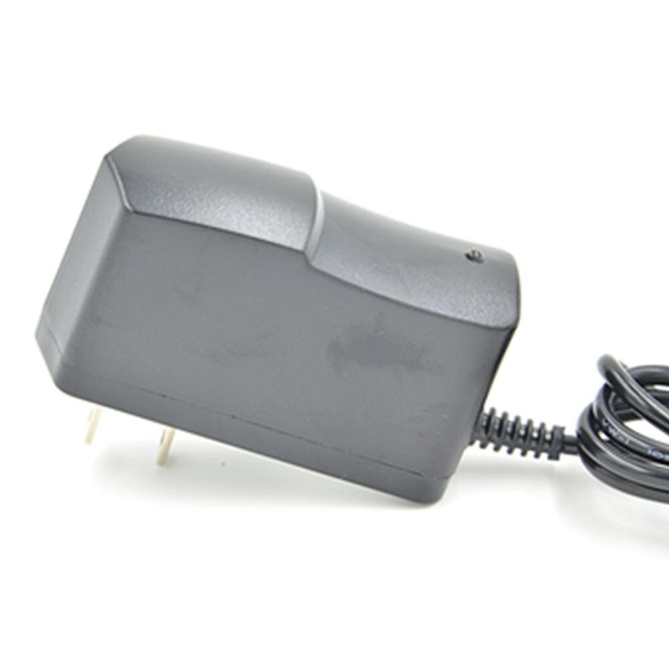 AC/DC Adapter Model CHD-DU0520: 100-240V- 50/60Hz 0.5A Input, 5V DC 2A ...