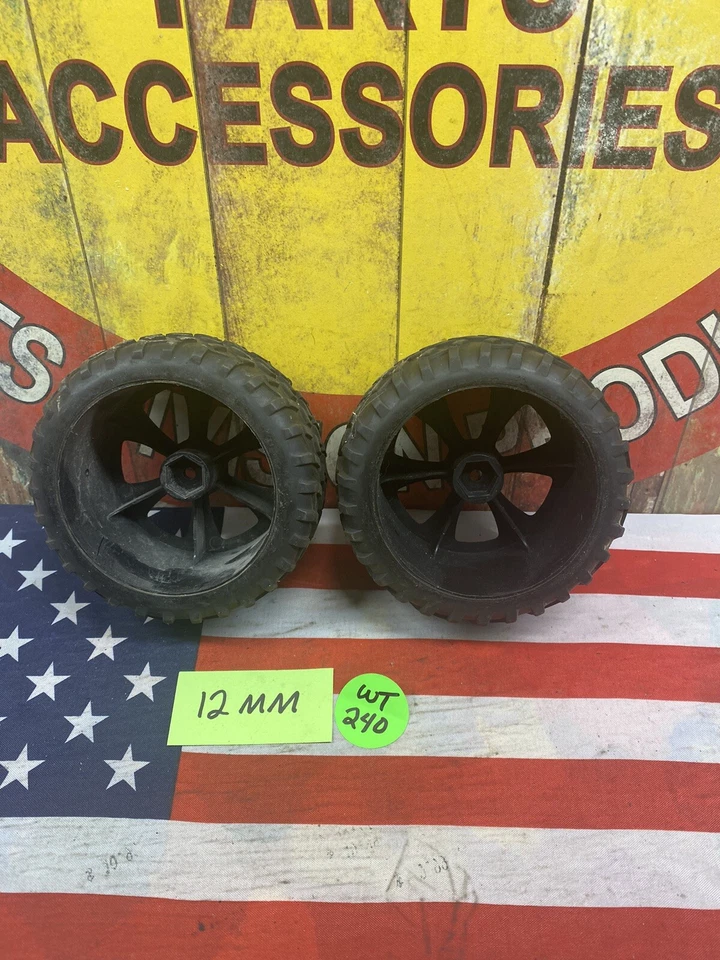 RedCat Racing  -PreOwned- SC Tires & Wheels {2pc} USA SHIPPED - Image 4 of 4