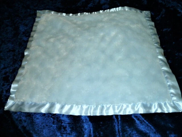 Cobertor de segurança George bebê azul redemoinho acabamento acetinado costas lovey quadrado 16" x 14" - Imagem 4 de 4