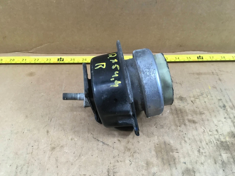 2012 BMW X5 X6 E70 E71 Right Side Engine Mount Bracket OEM . - Image 2 of 4